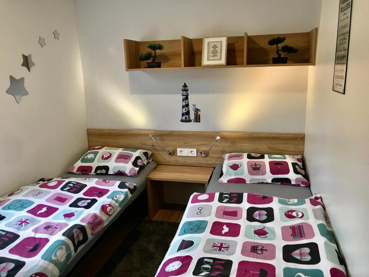 M&L Mobile Home Jezera Eksteriør billede