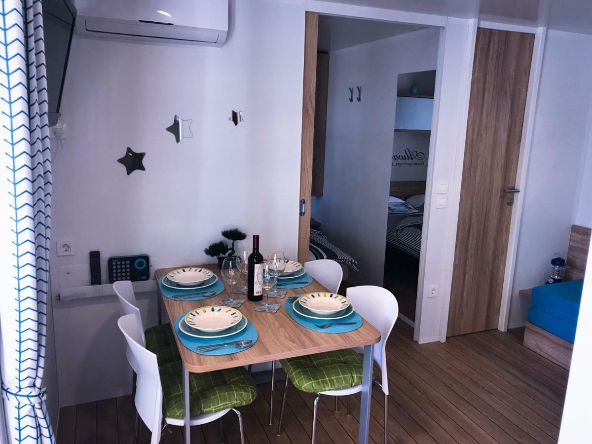M&L Mobile Home Jezera Eksteriør billede